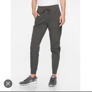 Athleta Trekkie North Jogger - Arbor Olive